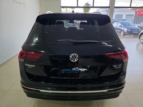 VOLKSWAGEN Tiguan - Foto
