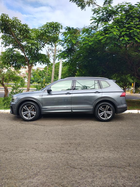VOLKSWAGEN Tiguan - Foto