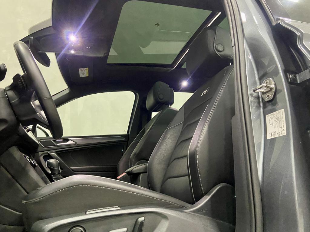VOLKSWAGEN Tiguan - Foto