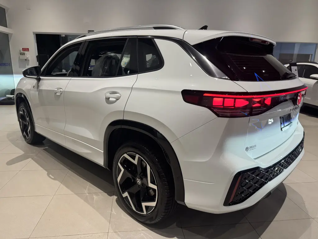 VOLKSWAGEN Tiguan - Foto
