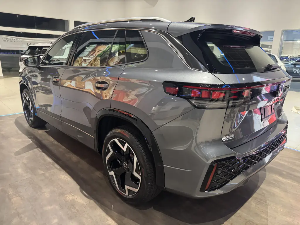 VOLKSWAGEN Tiguan - Foto