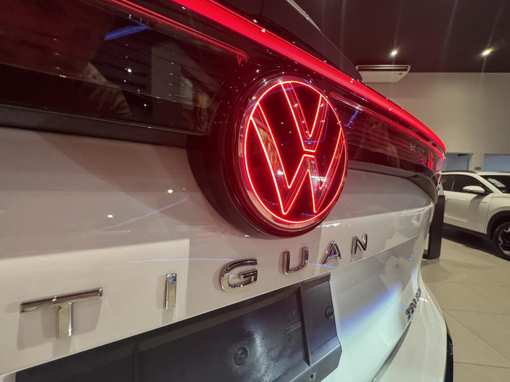 VOLKSWAGEN Tiguan - Foto