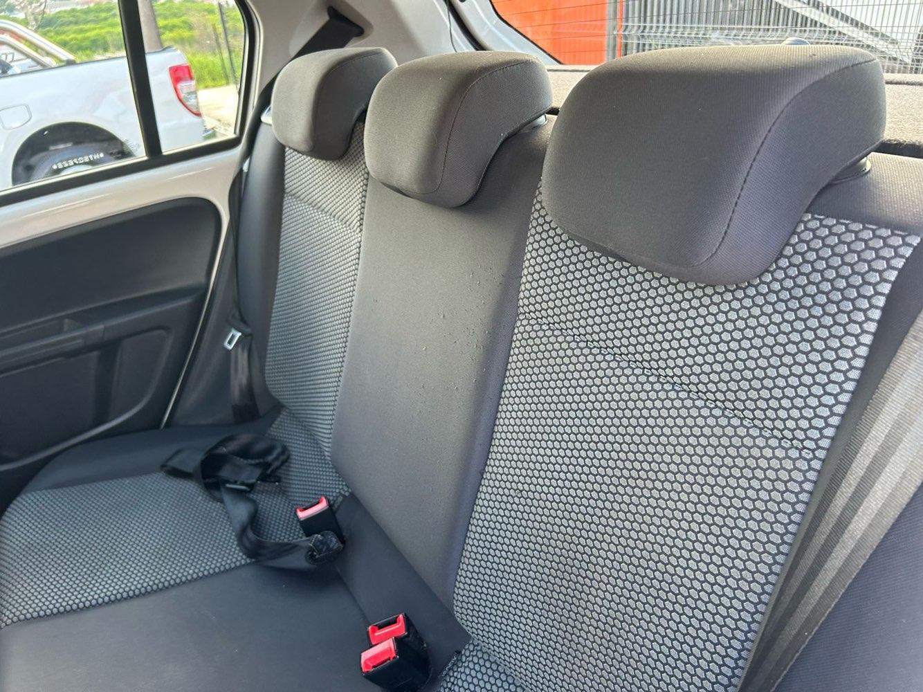 VOLKSWAGEN UP - Foto