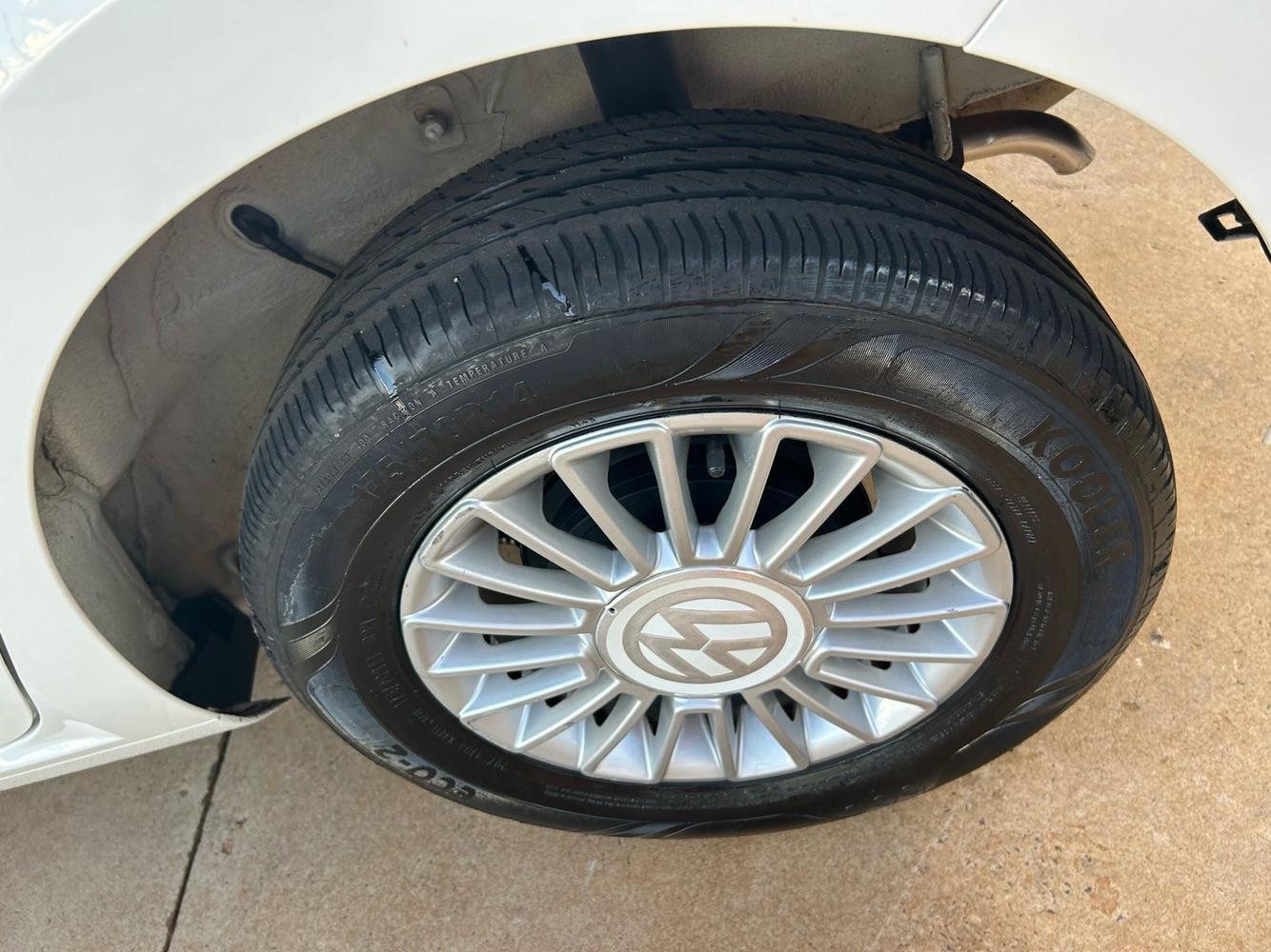 VOLKSWAGEN UP - Foto