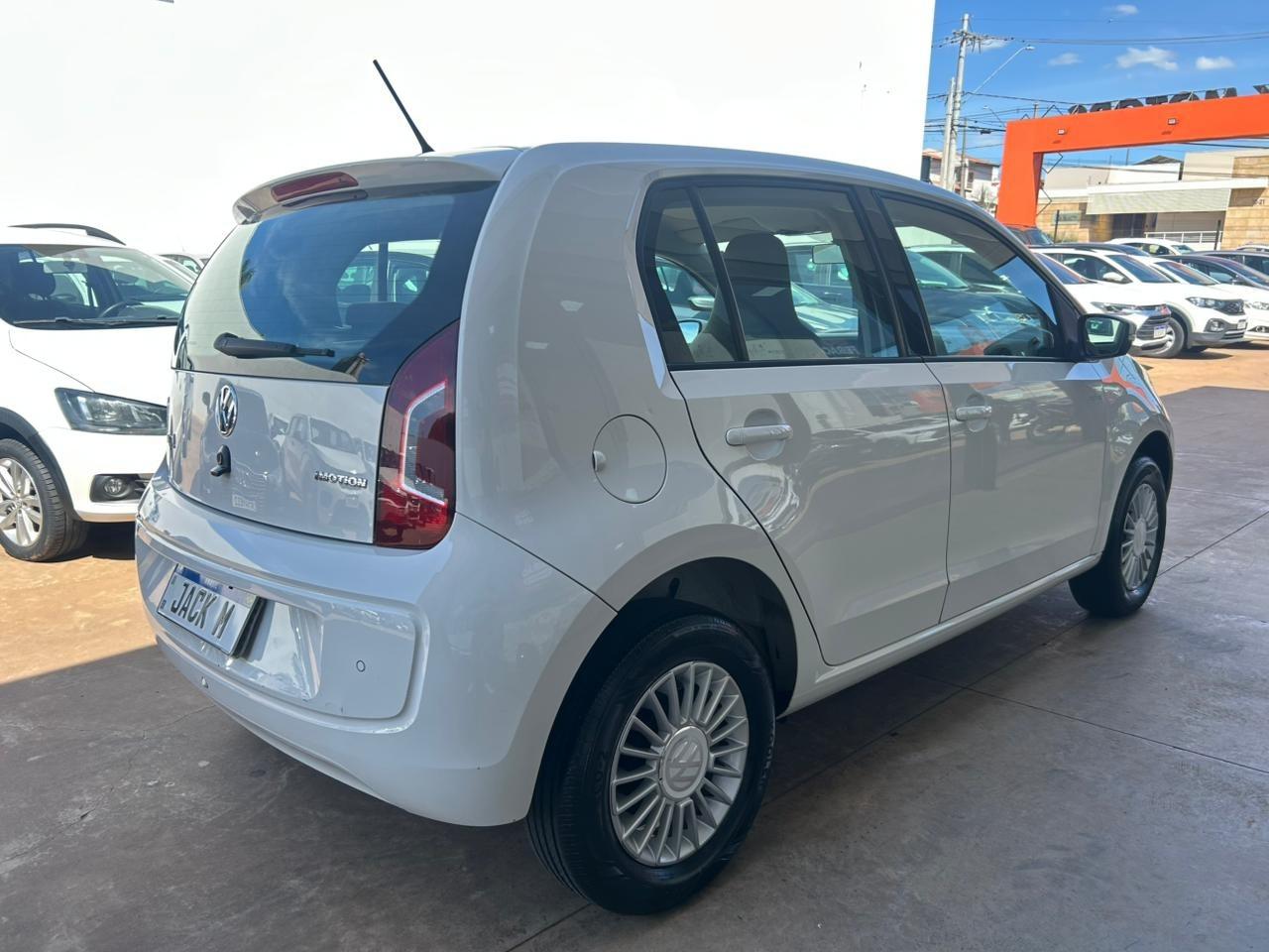 VOLKSWAGEN UP - Foto