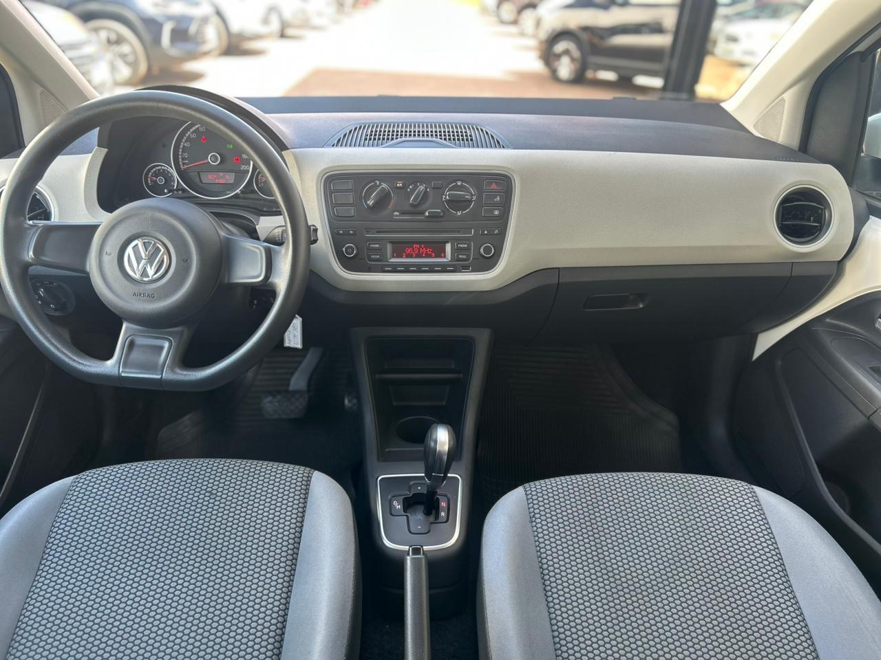 VOLKSWAGEN UP - Foto