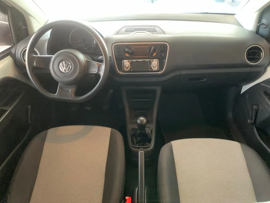 VOLKSWAGEN UP - Foto