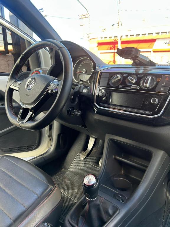 VOLKSWAGEN UP - Foto