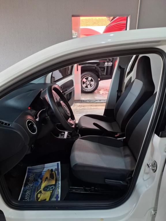VOLKSWAGEN UP - Foto
