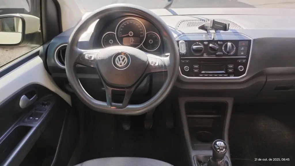 VOLKSWAGEN UP - Foto