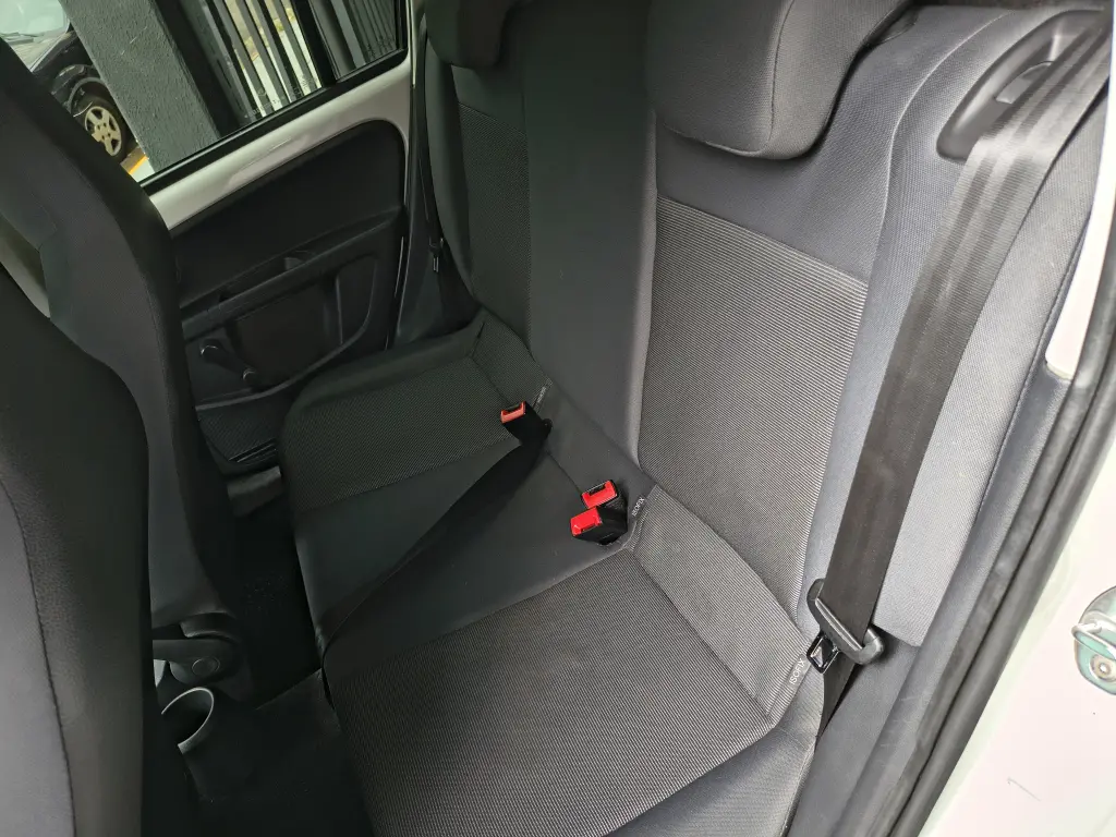 VOLKSWAGEN UP - Foto