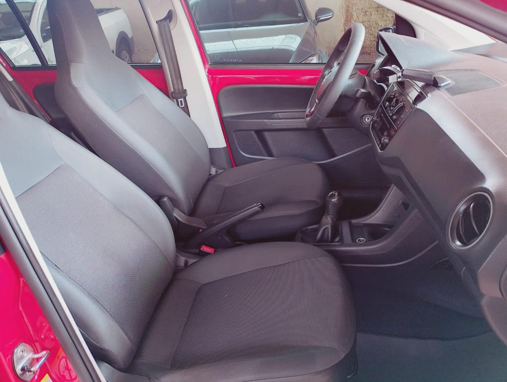 VOLKSWAGEN UP - Foto