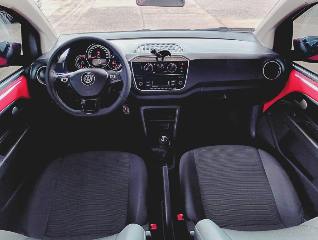 VOLKSWAGEN UP - Foto