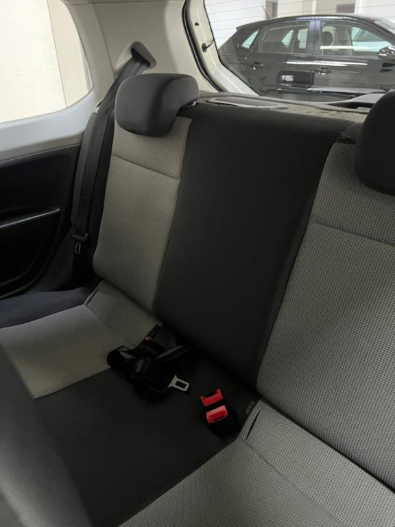 VOLKSWAGEN UP - Foto