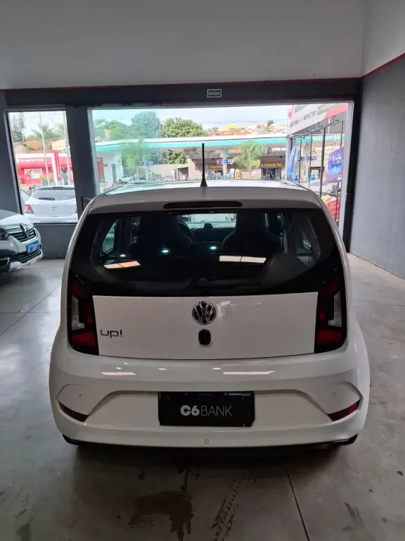 VOLKSWAGEN UP - Foto