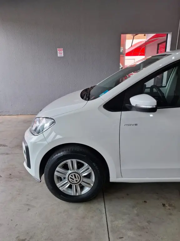 VOLKSWAGEN UP - Foto