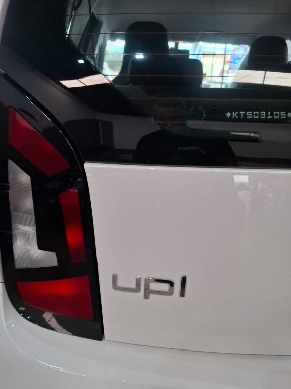 VOLKSWAGEN UP - Foto