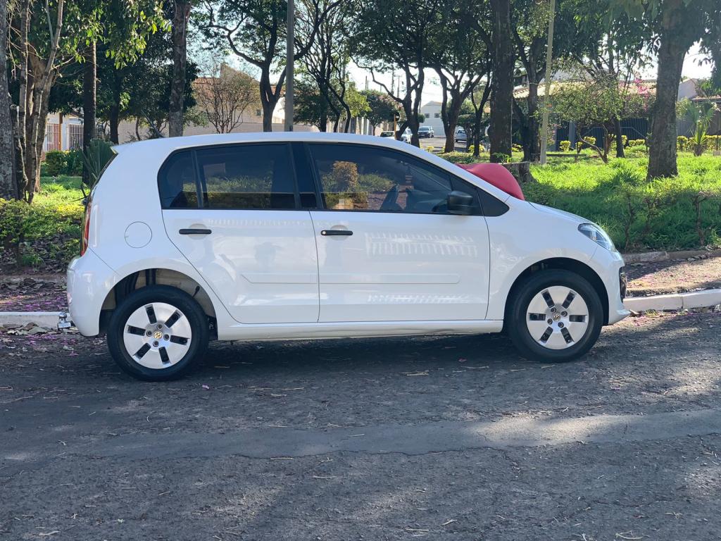 VOLKSWAGEN UP - Foto
