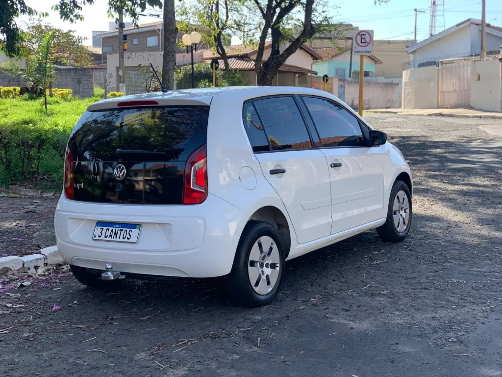 VOLKSWAGEN UP - Foto