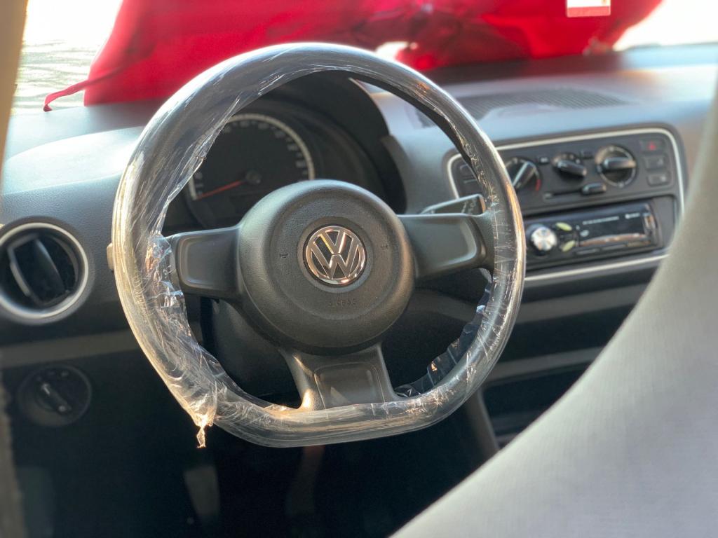 VOLKSWAGEN UP - Foto
