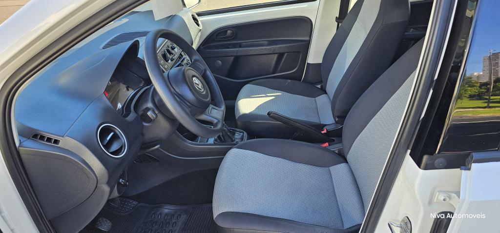VOLKSWAGEN UP - Foto