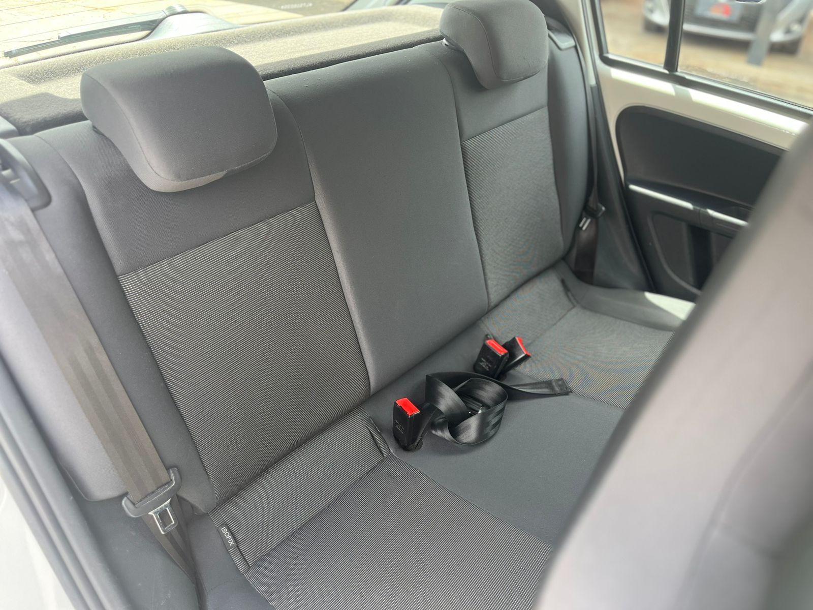 VOLKSWAGEN UP - Foto