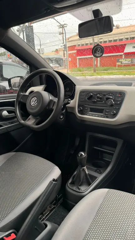 VOLKSWAGEN UP - Foto