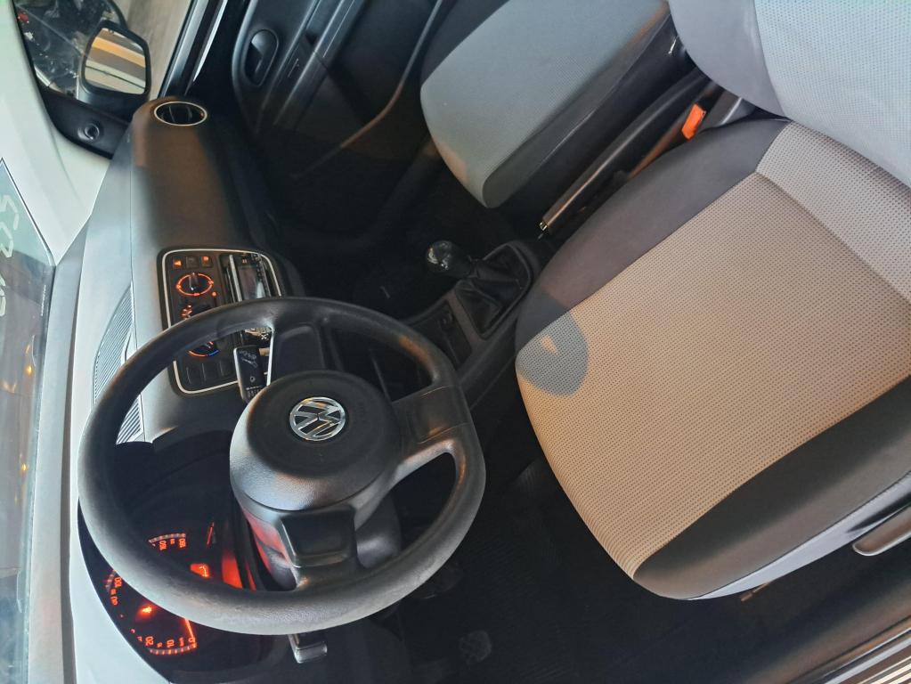 VOLKSWAGEN UP - Foto