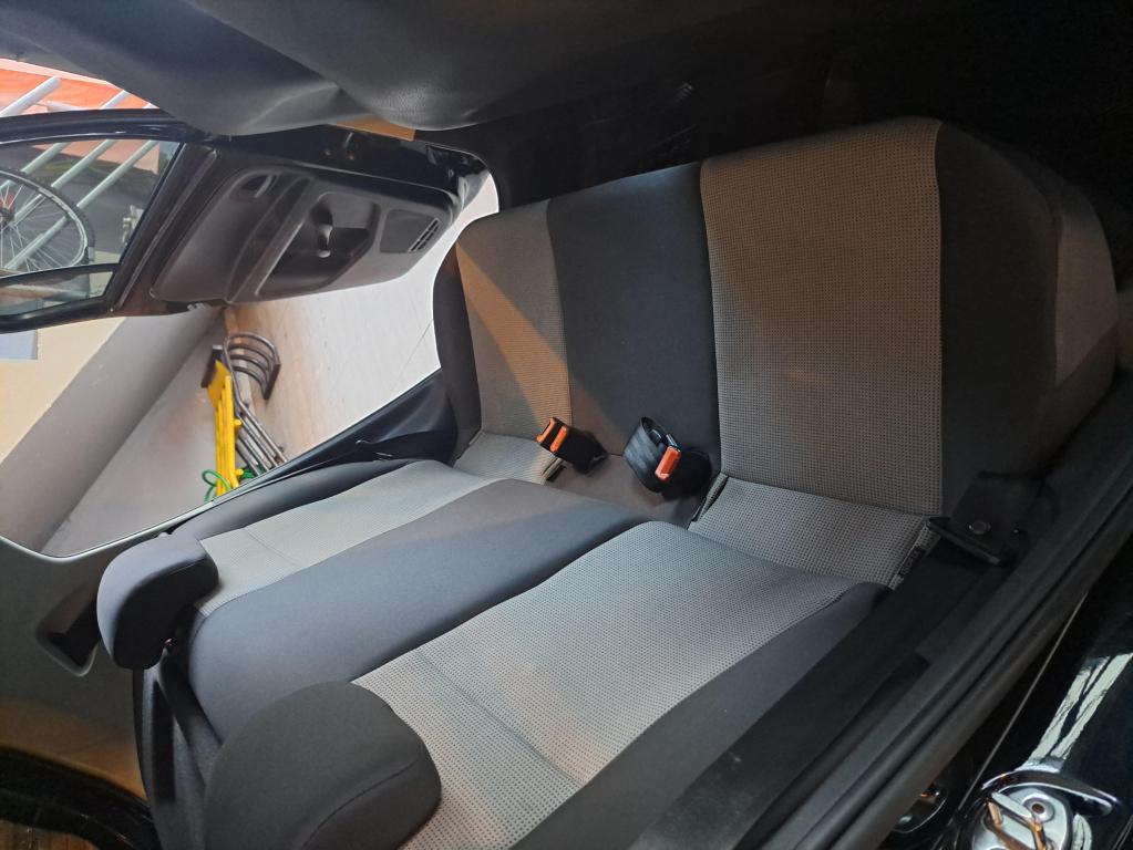 VOLKSWAGEN UP - Foto