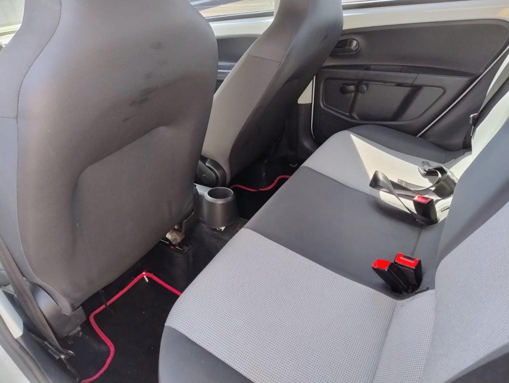 VOLKSWAGEN UP - Foto