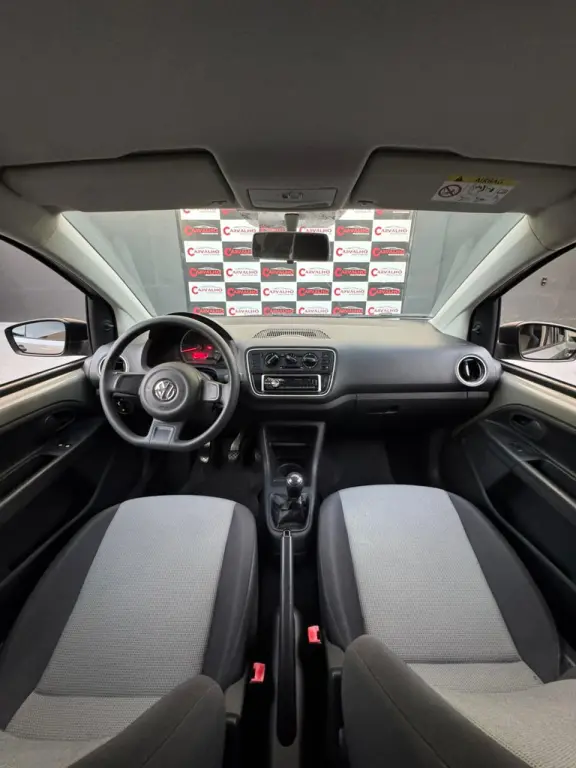 VOLKSWAGEN UP - Foto
