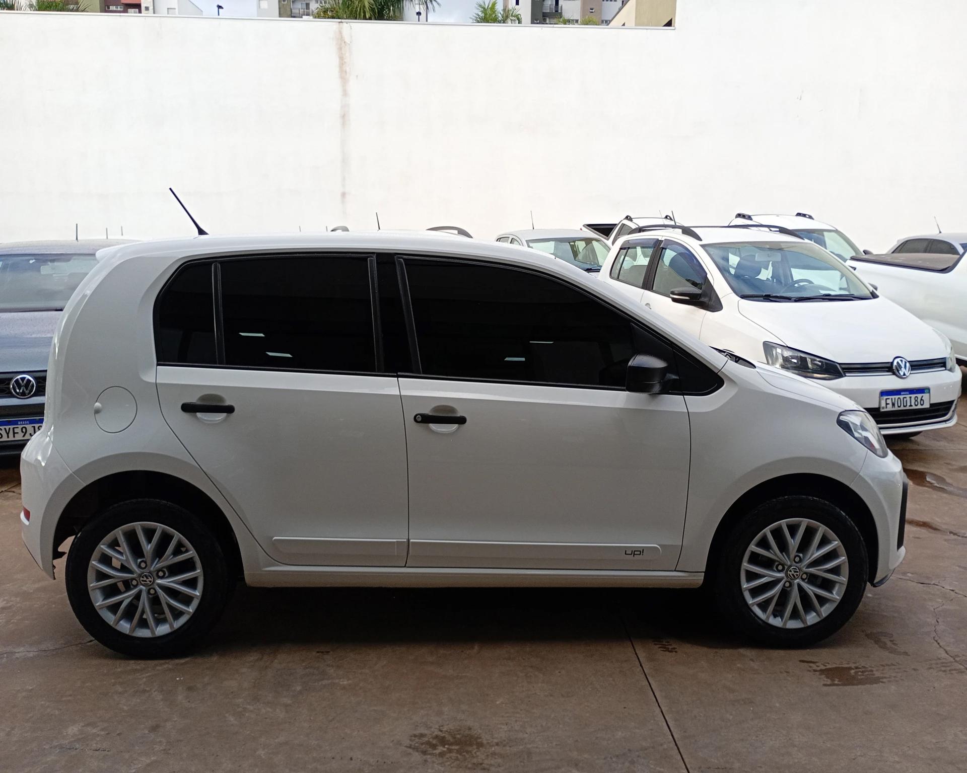 VOLKSWAGEN UP - Foto