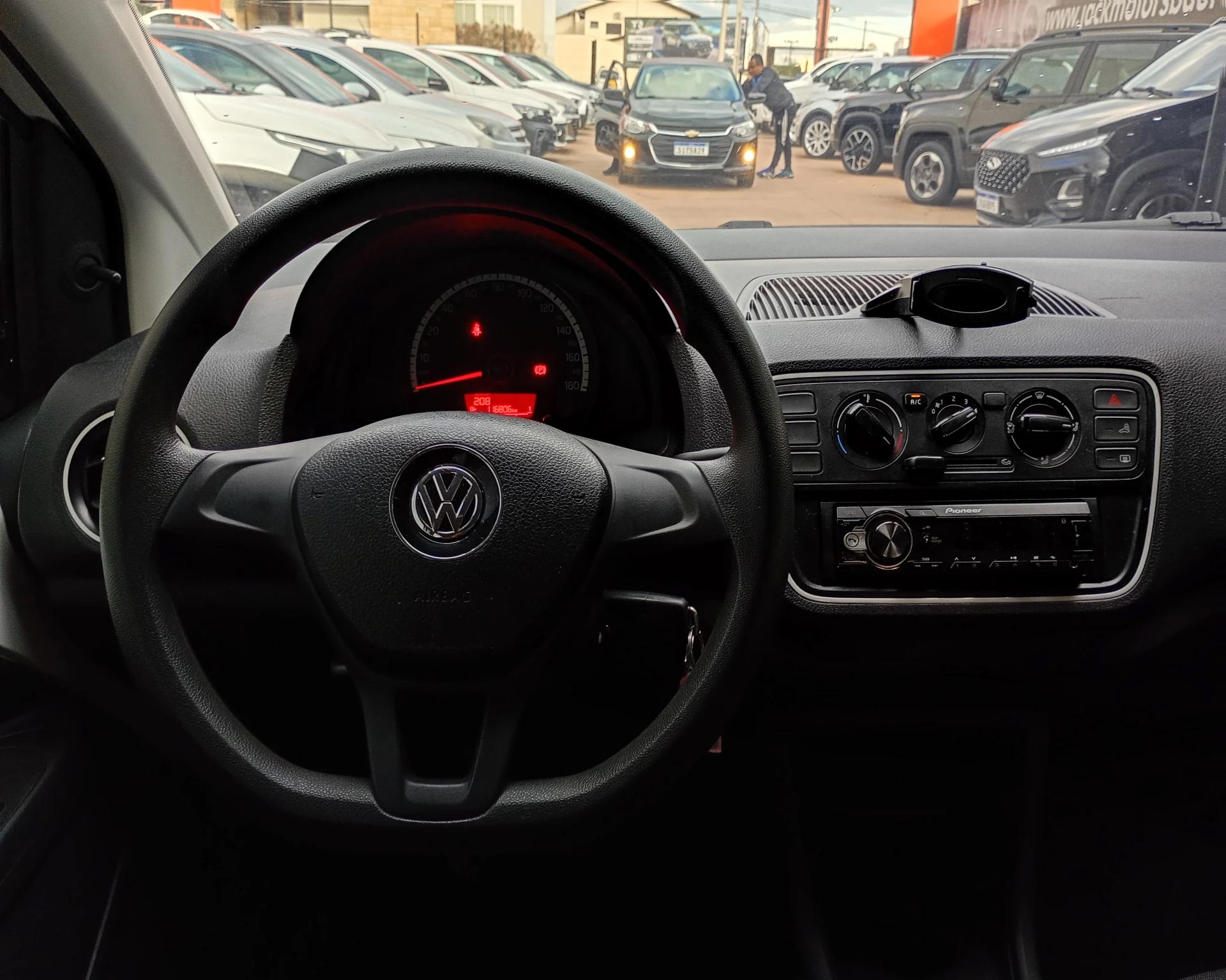 VOLKSWAGEN UP - Foto