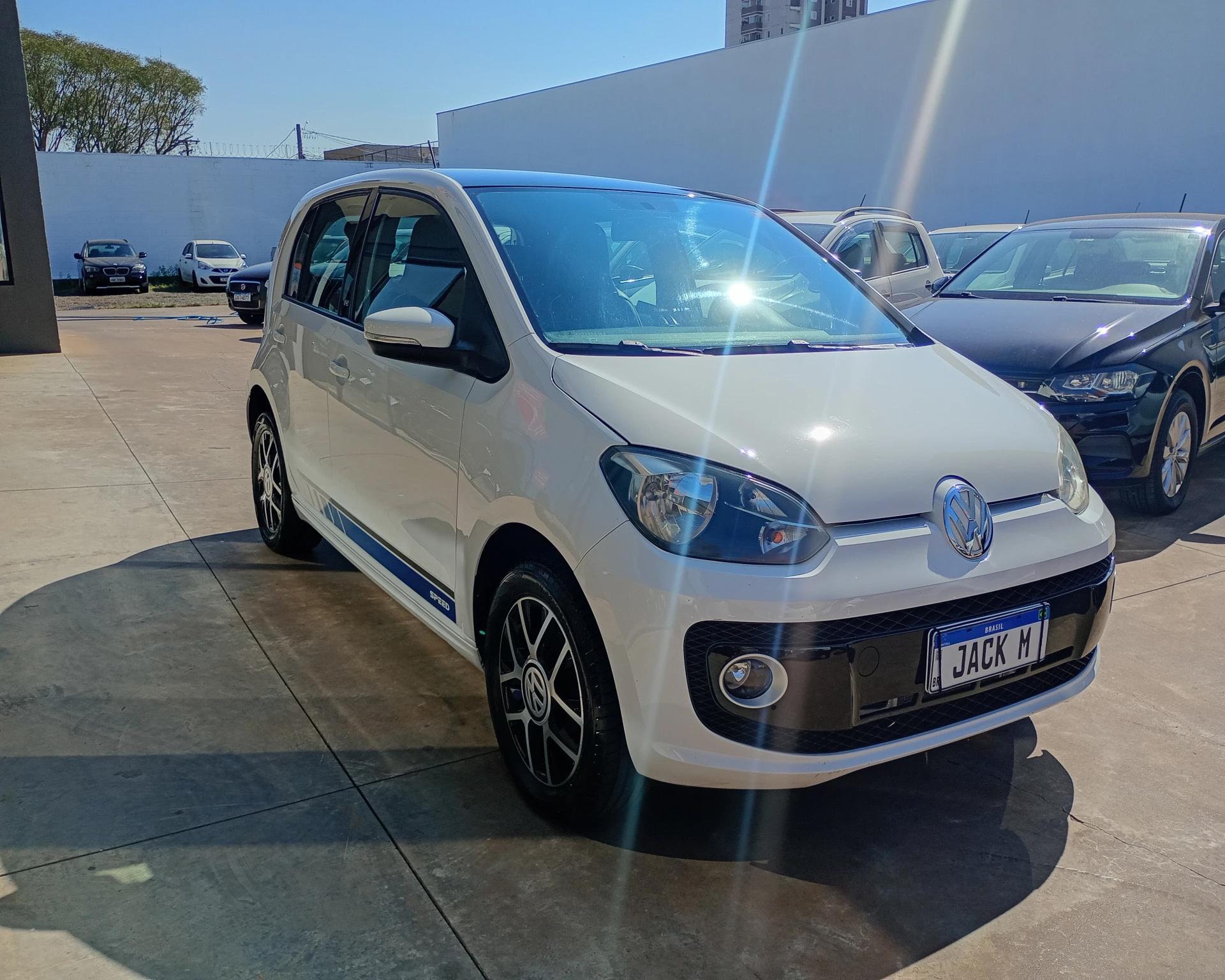 VOLKSWAGEN UP - Foto