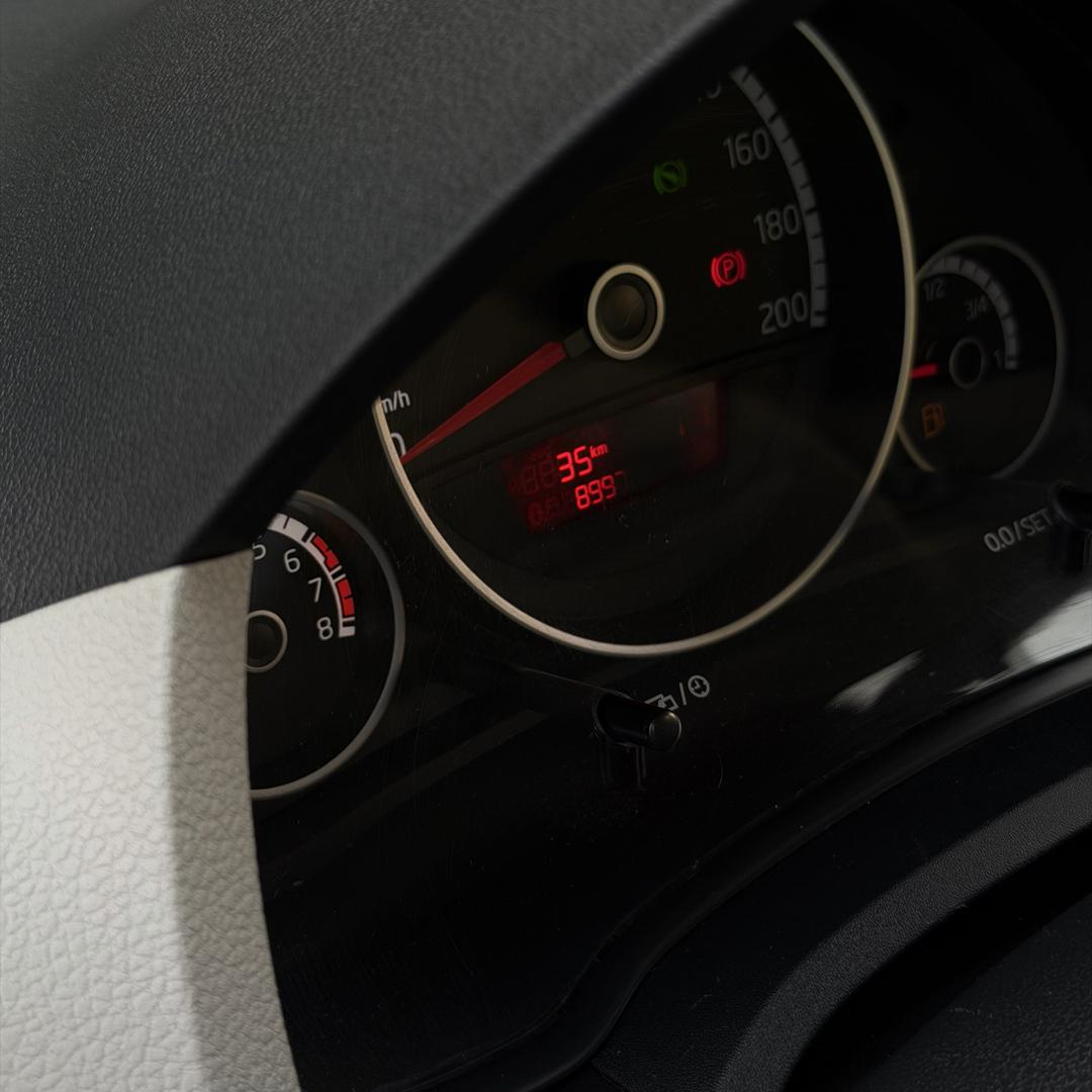 VOLKSWAGEN UP - Foto