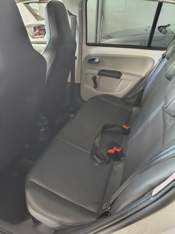 VOLKSWAGEN UP - Foto