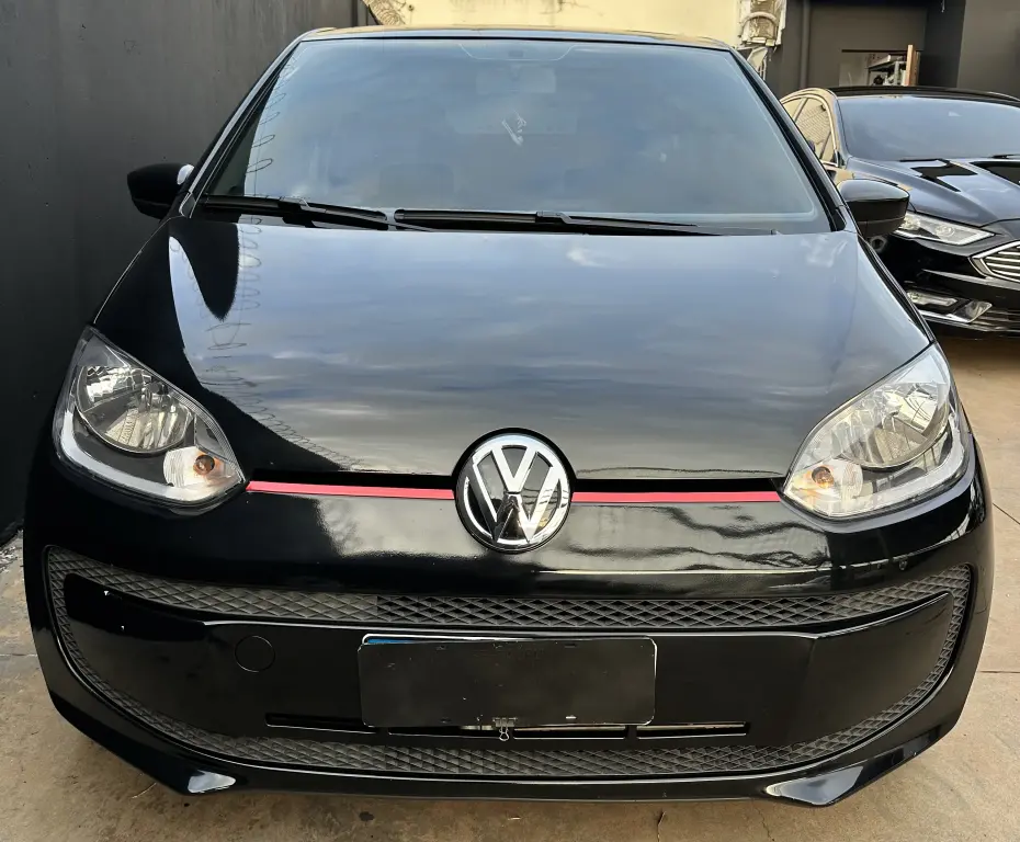 VOLKSWAGEN UP - Foto