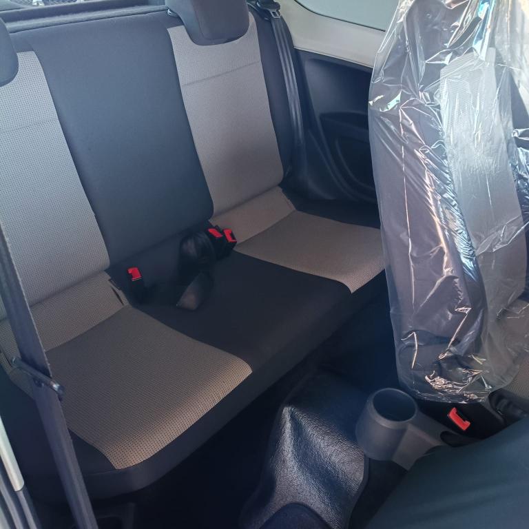 VOLKSWAGEN UP - Foto