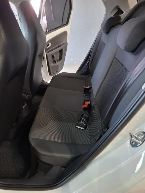 VOLKSWAGEN UP - Foto