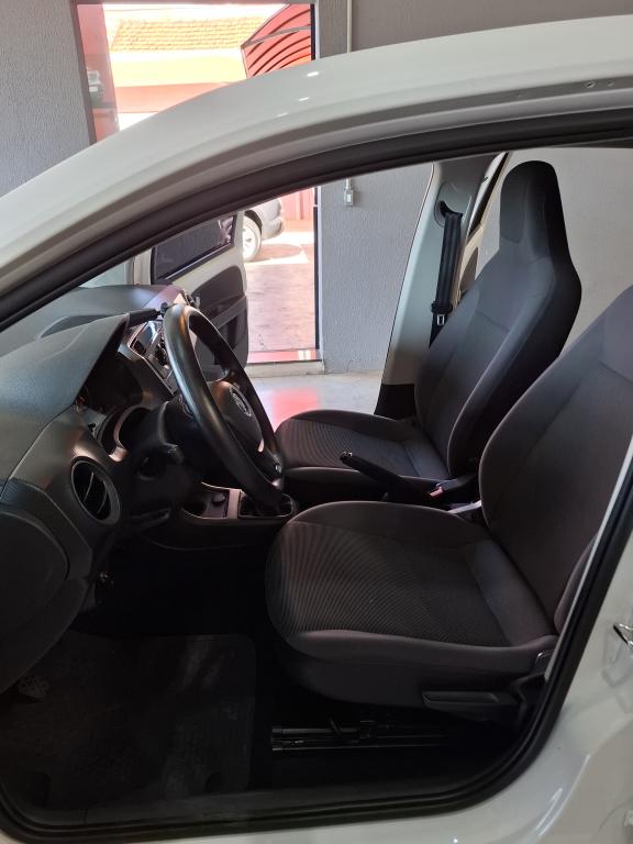 VOLKSWAGEN UP - Foto