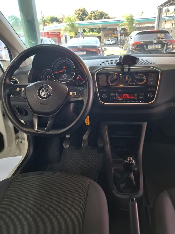 VOLKSWAGEN UP - Foto