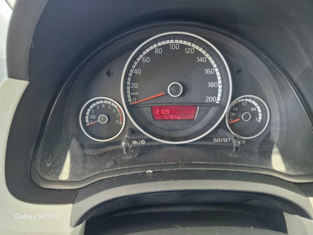 VOLKSWAGEN UP - Foto