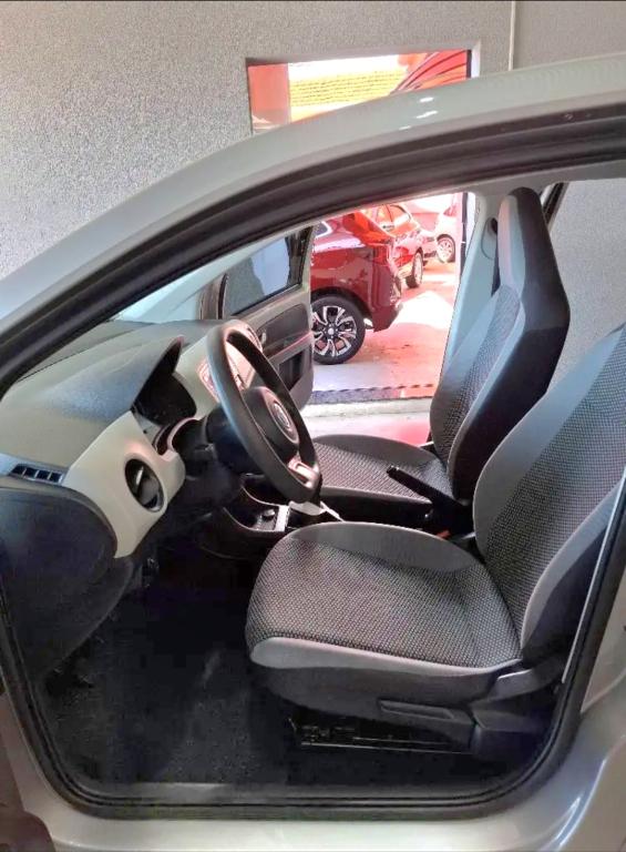 VOLKSWAGEN UP - Foto