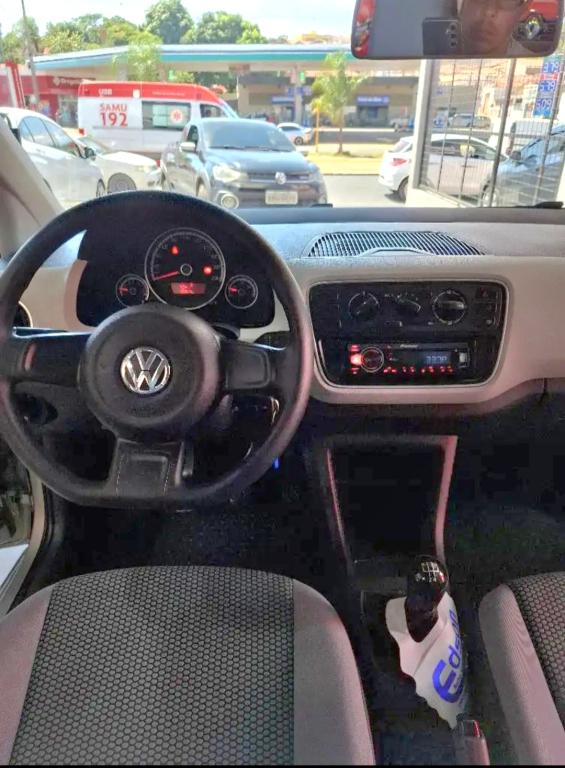 VOLKSWAGEN UP - Foto