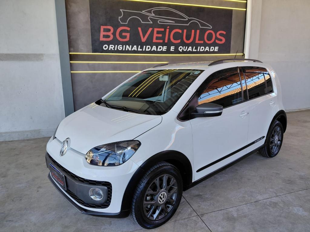 VOLKSWAGEN UP - Foto