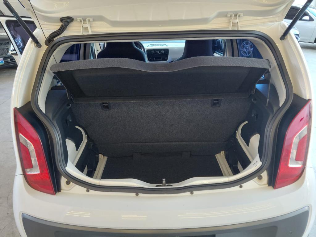 VOLKSWAGEN UP - Foto