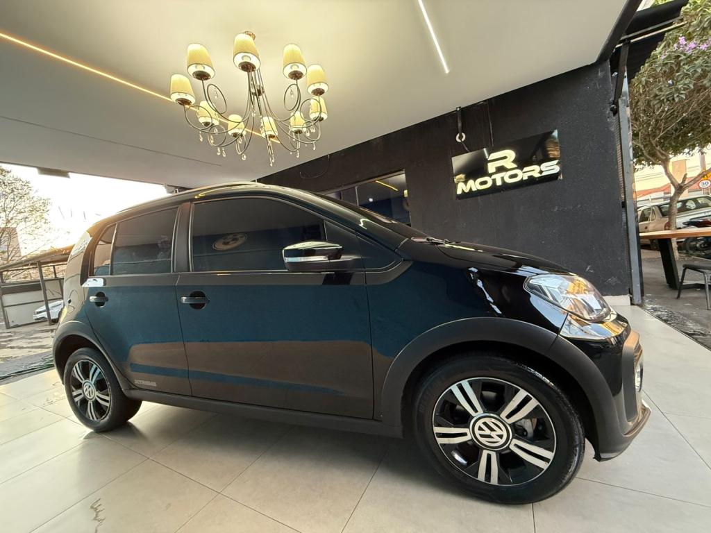 VOLKSWAGEN UP - Foto