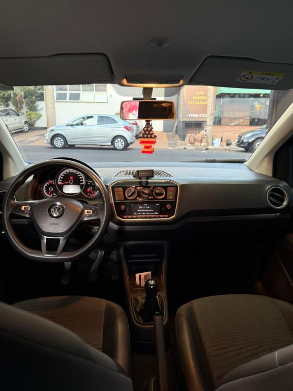 VOLKSWAGEN UP - Foto