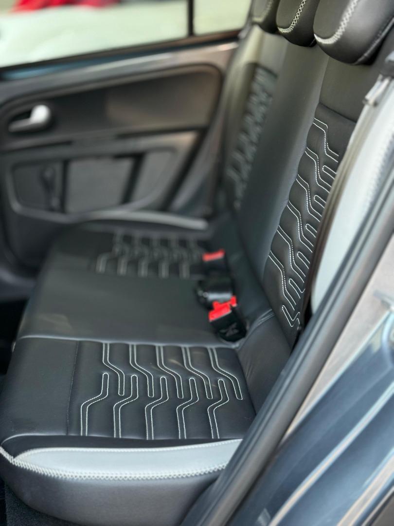 VOLKSWAGEN UP - Foto