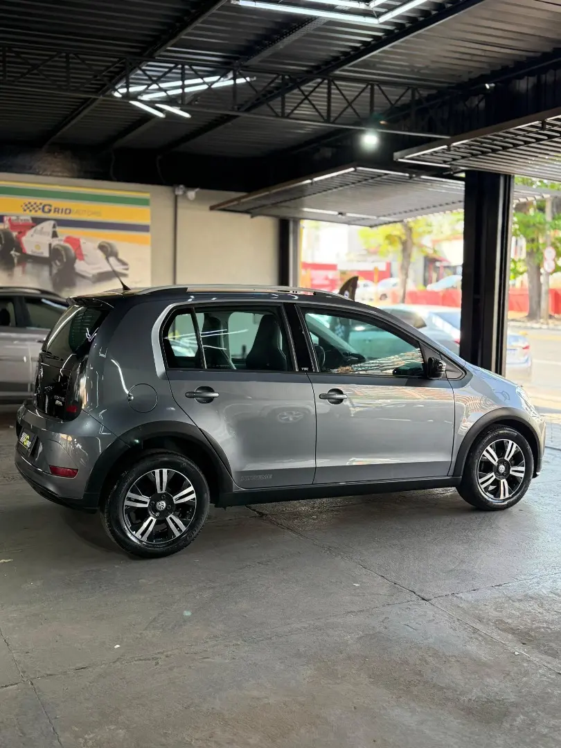 VOLKSWAGEN UP - Foto